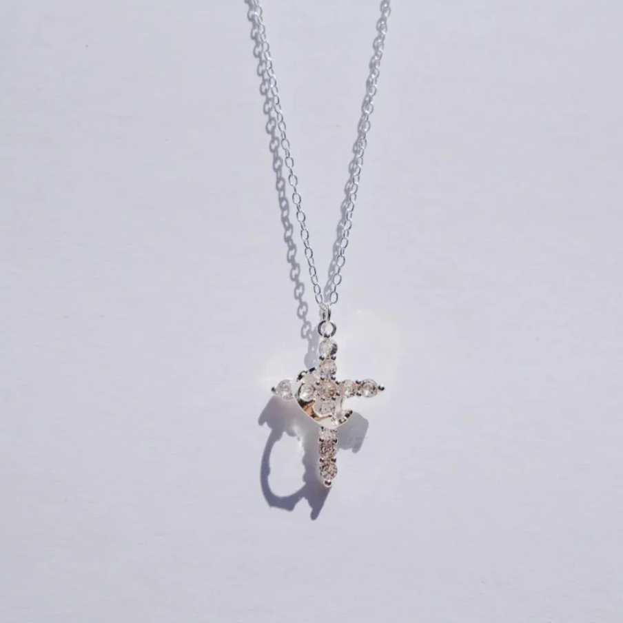 Glaube und Triumph Halskette